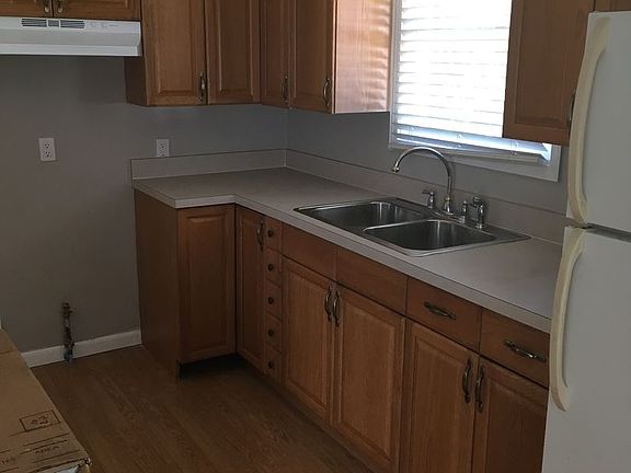 3rd image of 4451 W 56th St