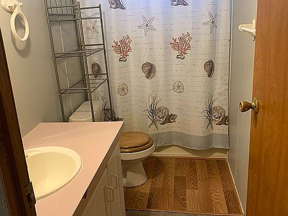 4th image of 1213 N Windsurf Way