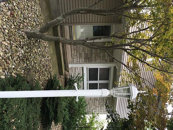 2nd image of 4008 Traymore Dr