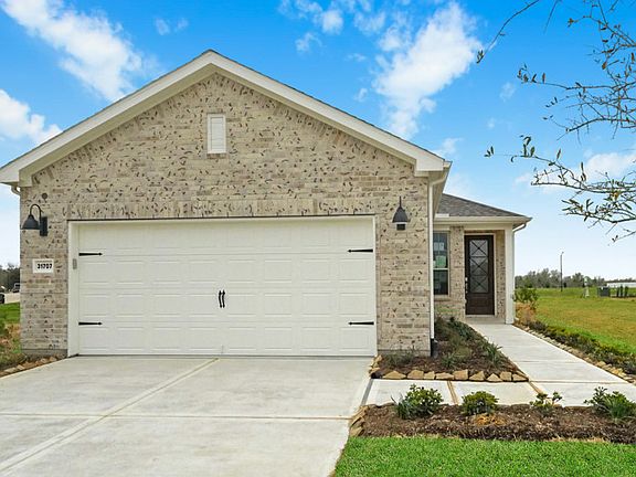 2nd image of 31707 Valor Dr