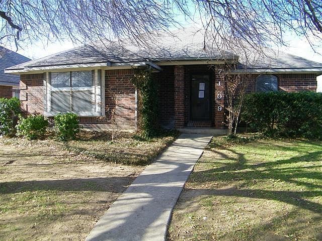 1st image of 7109 Bentley Ave