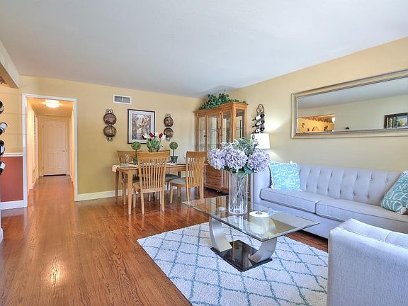3rd image of 41732 Gifford St