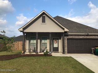 14095 Harley Dr, Diberville, MS 39540