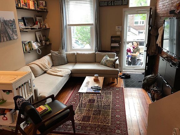 4th image of 2643 E Norris St