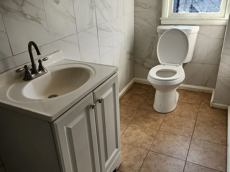 13 Grove Pl #3 — Photo 5