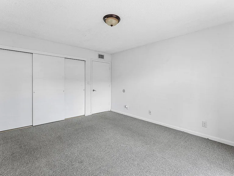 612 Executive Center Dr #107 — Photo 22