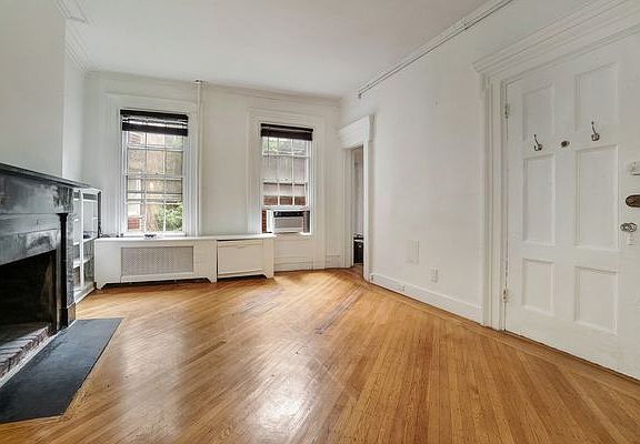 4th image of 90 Charles St #2