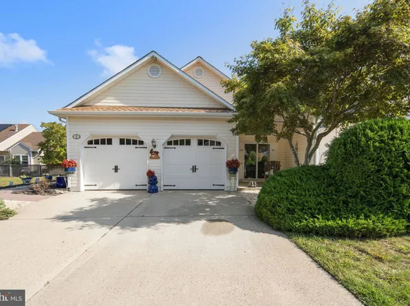 9 Hampton Rd, Manahawkin, NJ 08050