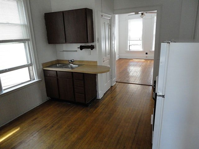 1st image of 3341 N Kenmore Ave #Ch2