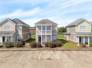 1957 Wire Rd APT 34, Auburn, AL 36832