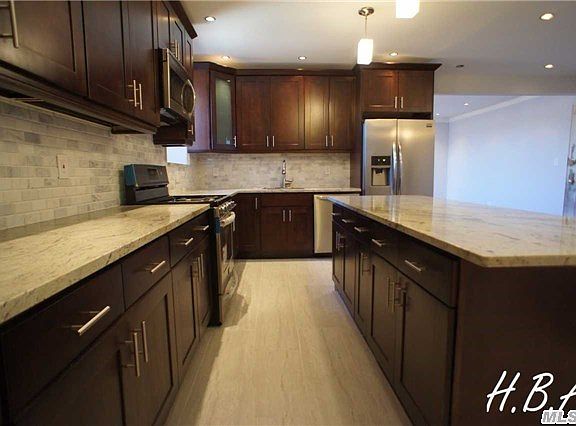 3rd image of 143-50 Hoover Ave #608