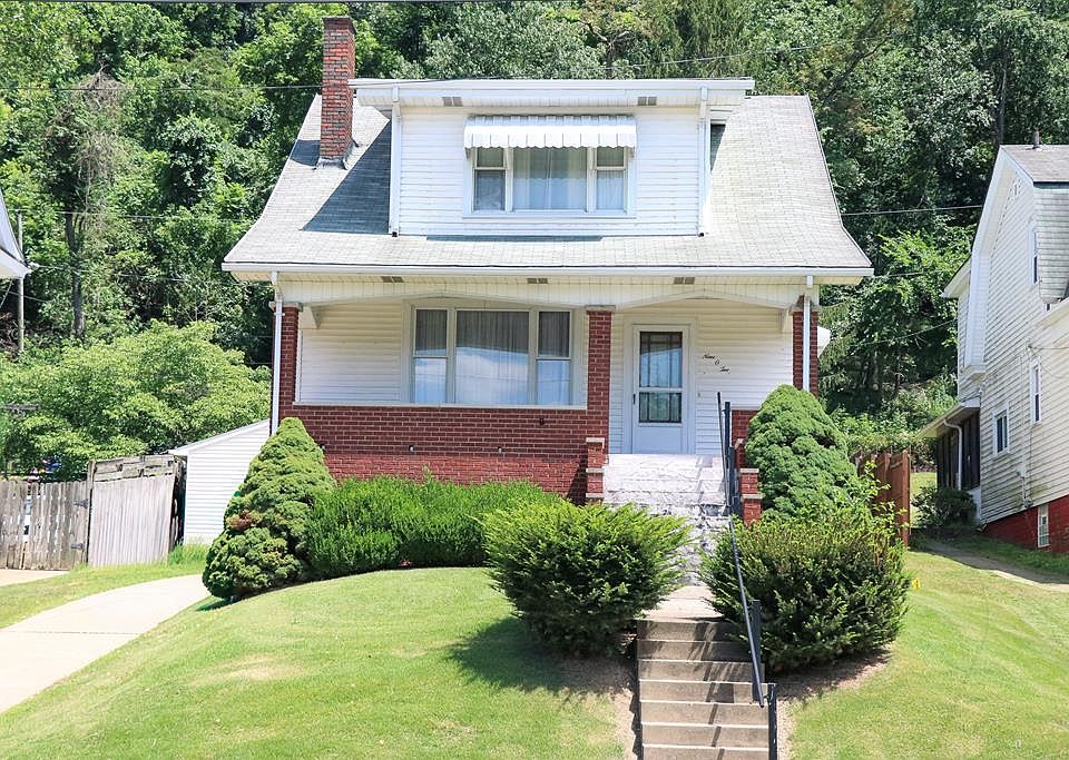 1st image of 902 Warwood Avenue