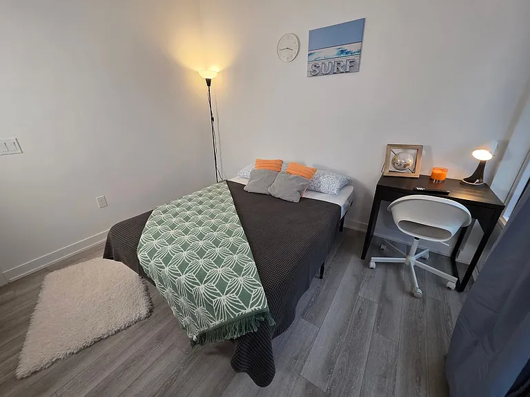 121 Saint Patrick St #1122B — Photo 2