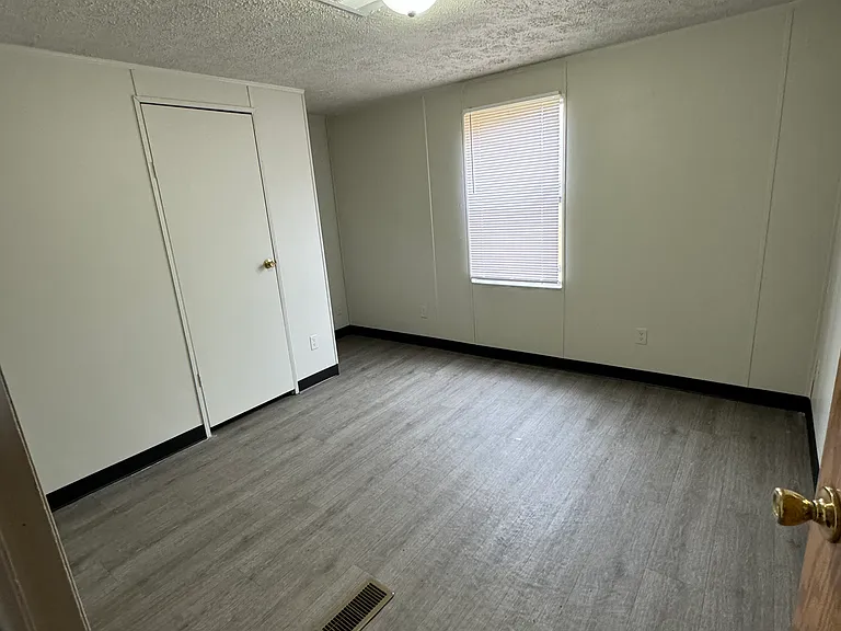 3219 Slash Pine Rd #9 — Photo 4