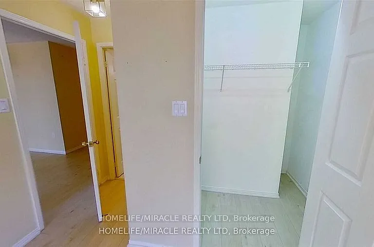 887 Bay St #304 — Photo 26