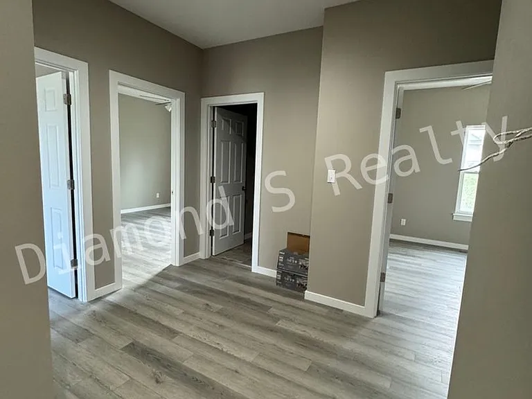 2124 N Bradbury Ln — Photo 12