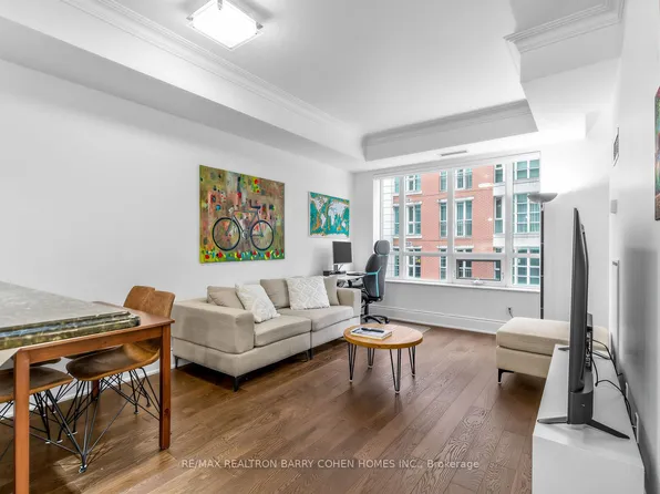 55 Delisle Ave #501, Toronto, ON M4V 3C2