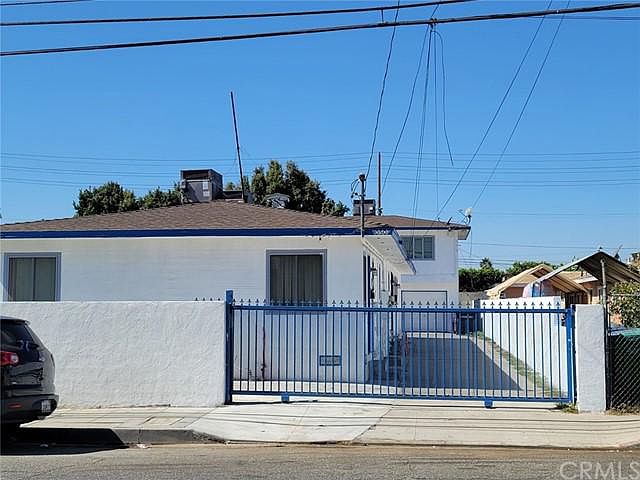 1st image of 10507 S Inglewood Ave