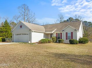 327 Jesse Williams Rd, Richlands, NC 28574