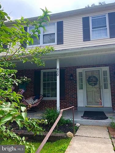 2nd image of 420 Camelot Dr