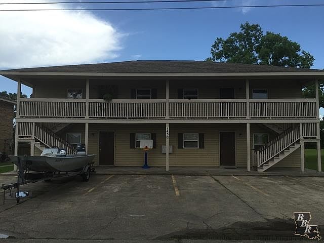 2nd image of 1450 Louise St