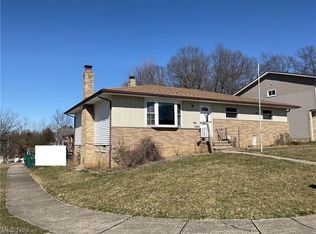 6375 Goebel Dr, Parma, OH 44134