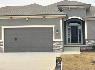 1211 Cothran Ct, Raymore, MO 64083