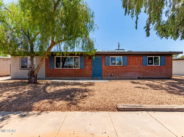 7932 E Winnepeg Dr, Tucson, AZ 85730