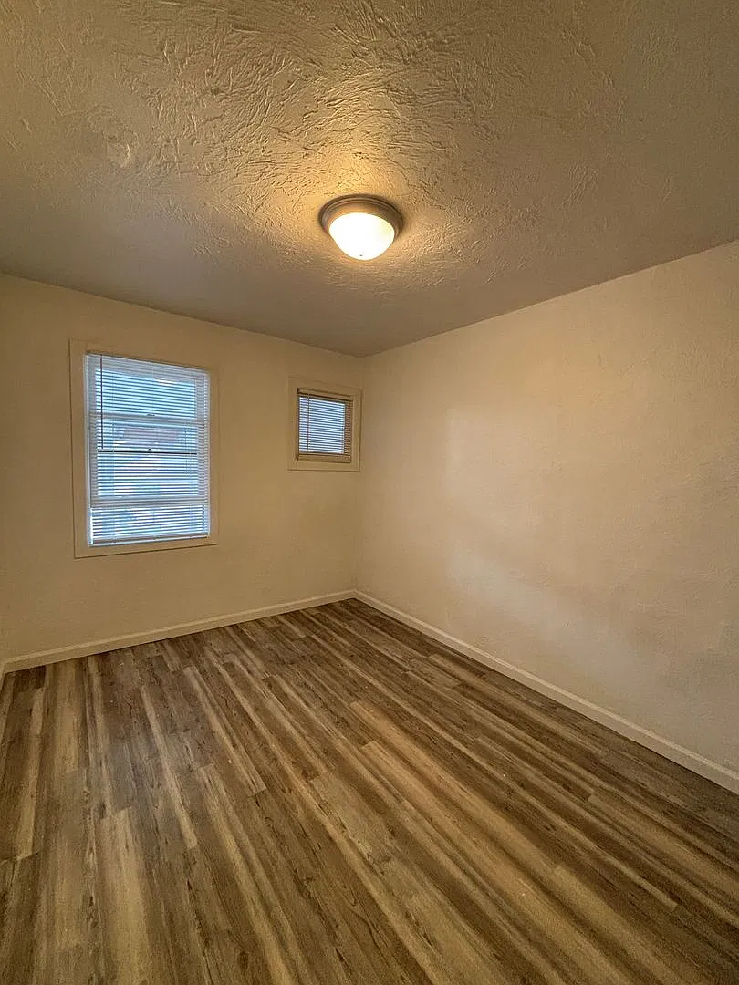 435 S Grant — Photo 4