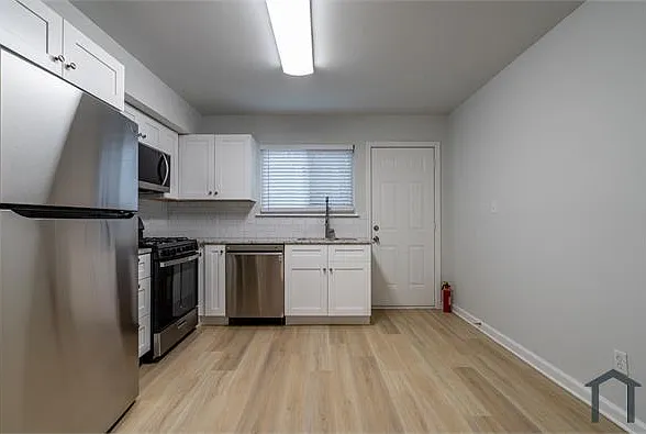 760 Davis Cir SW #6 — Photo 4