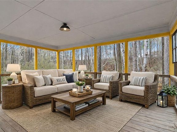 5th image of 783 Pine Ridge Dr