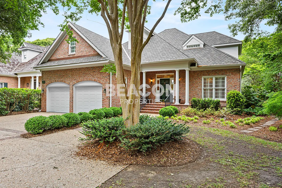 Building Photo - 2000 Wycliffe Ct