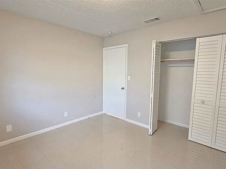 416 Lakeside Dr #129 — Photo 12