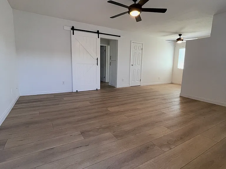 2238 Manchester Ave. — Photo 27