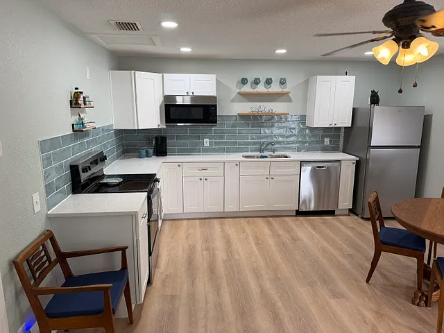 1 bed, $1,200 — Photo 2