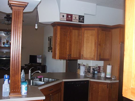 3rd image of 1640 Shire Ln