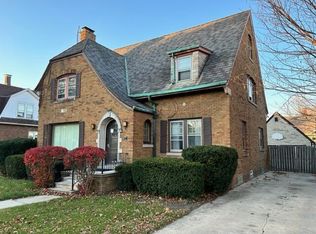 2404 73rd St, Kenosha, WI 53143