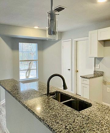 4th image of 5102 Casa Oro St