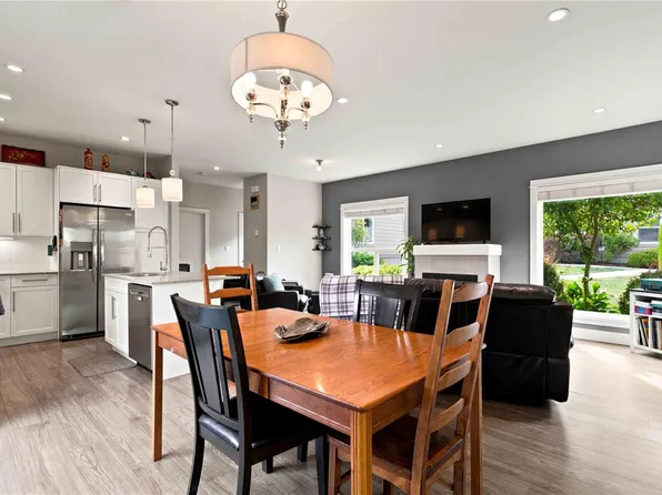1515 Keating Cross Rd #18, Central Saanich, BC V8M 1W9