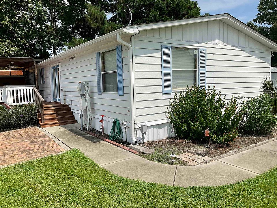 1st image of 885 Hilander Dr.