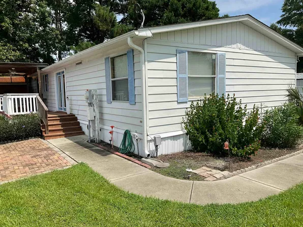885 Hilander Dr., Garden City Beach, SC 29576