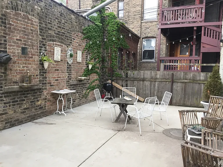 1506 W Addison St — Photo 17