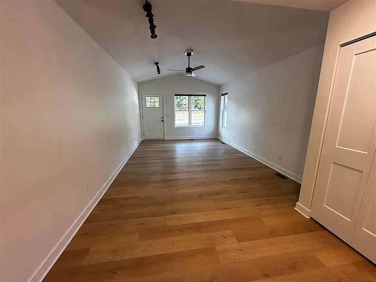 530 State St #530B — Photo 4