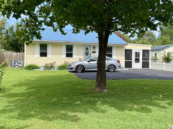 3113 Schneidman Rd, Paducah, KY 42003