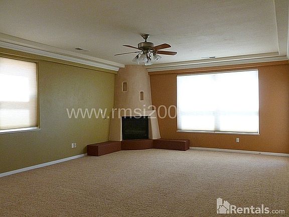 2nd image of 5227 La Colonia Dr NW