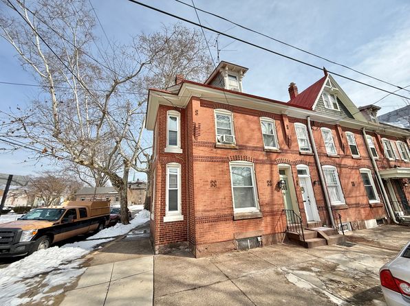 127 Mulberry St Floor 1