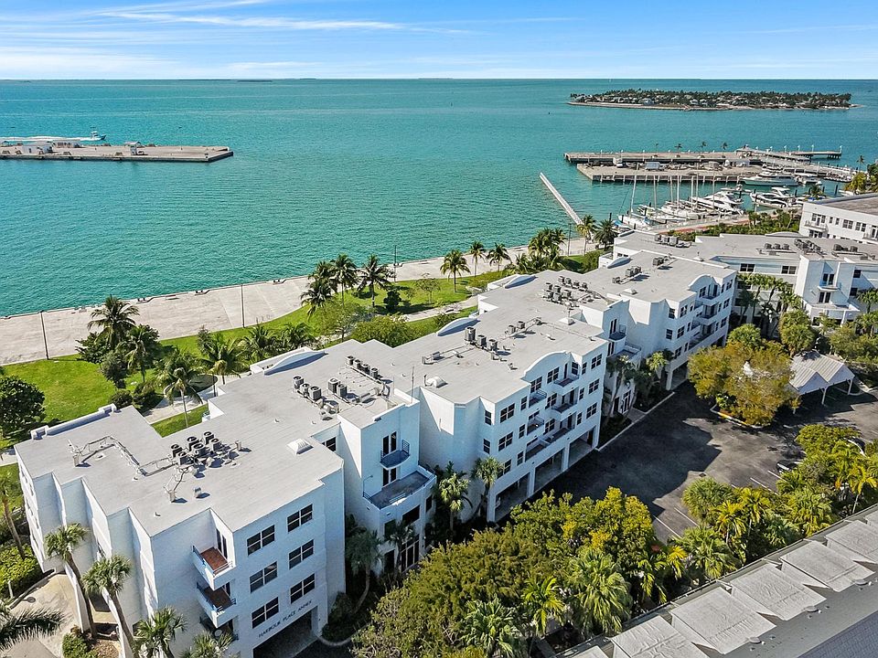 1st image of 105 Front St APT 122