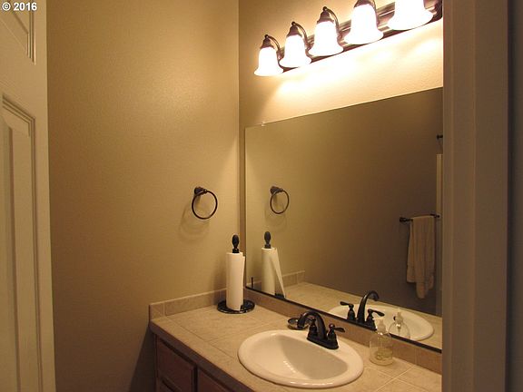 5th image of 3613 SE Conrad Ct