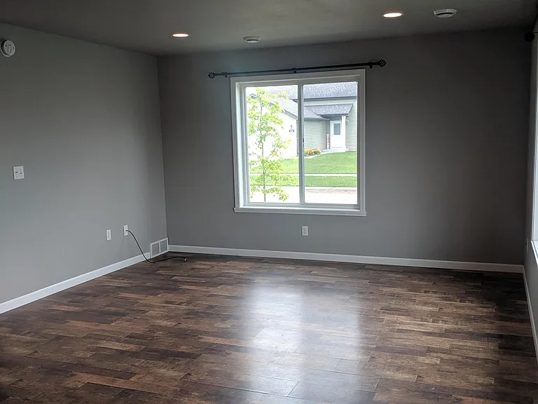 4446 13th St S — Photo 3
