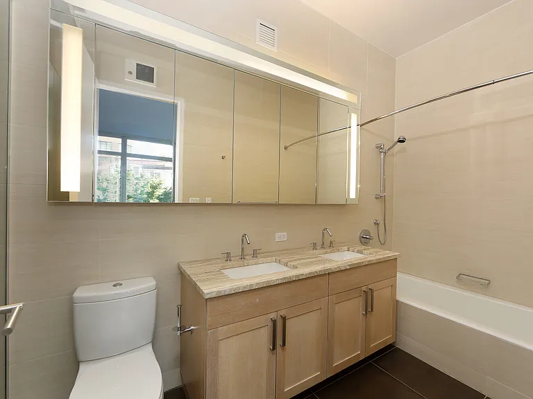 55 Thompson St #606 — Photo 5